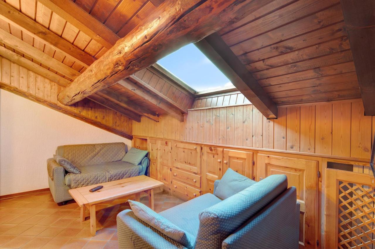 Chalet Meridiana Appartamento 11 Livigno Luaran gambar